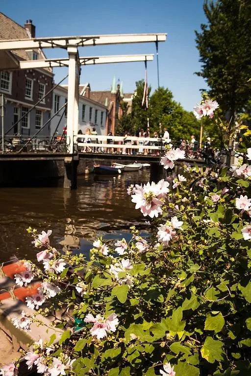 Zwanestein Canal House Bed & Breakfast Amsterdam 3*,