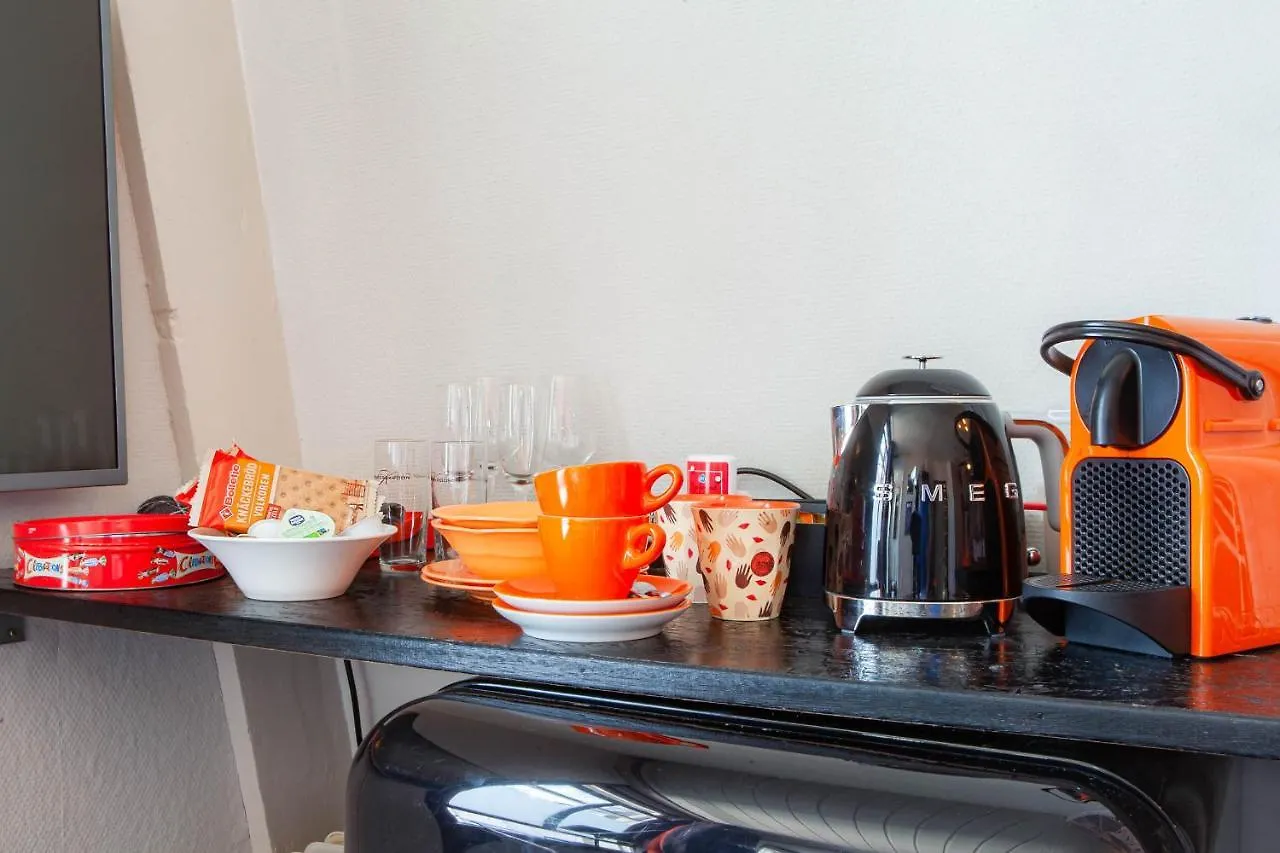 Zwanestein Canal House Amsterdam 3*,